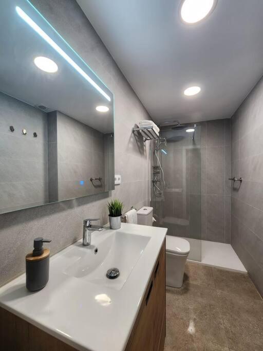 Piso De Diseno Elche Apartment Exterior photo